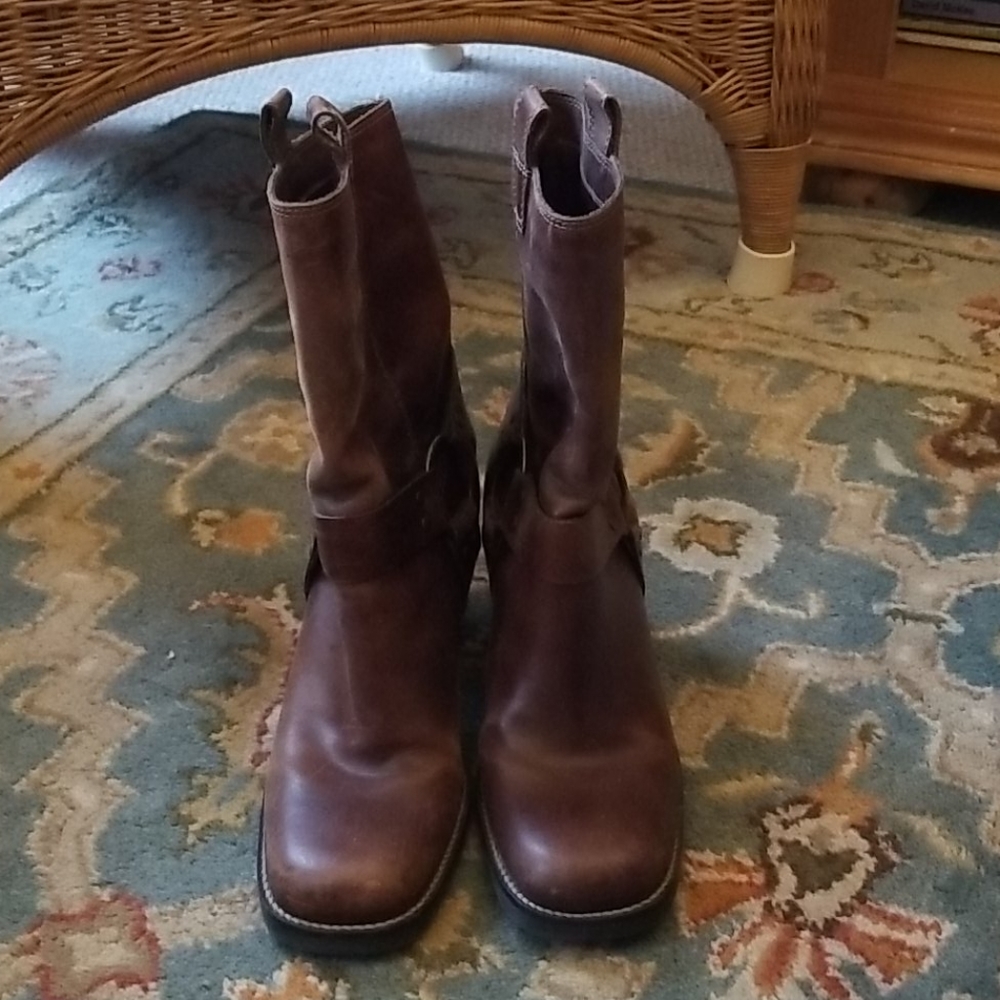 Mia boots